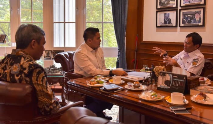 Seskab Bahas Solusi Hunian Vertikal di Jakarta