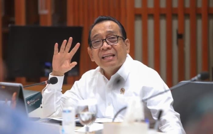 Pratikno Rumuskan Strategi Penghematan BBM di Sektor Pendidikan dan Kesehatan