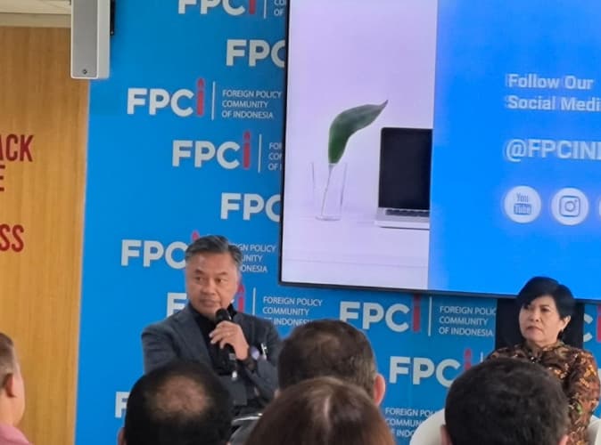 FPCI: Indonesia Harus Jaga Jarak Strategis dari Amerika Serikat dan China