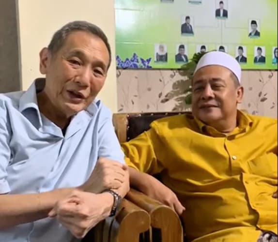 Pengasuh Pesantren Buntet Doakan Presiden Prabowo Tetap Kuat Memimpin Indonesia