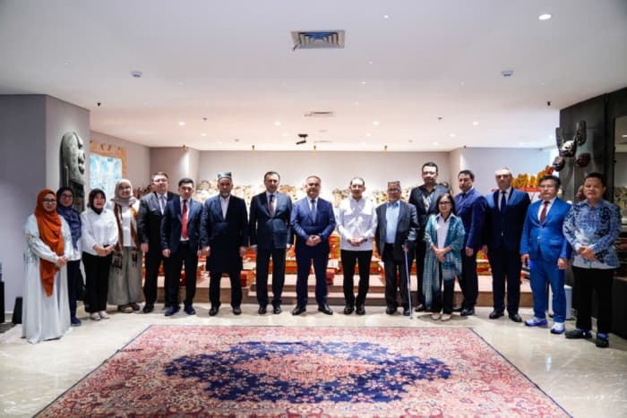 Fadli Zon Perkuat Diplomasi Budaya dan Wisata Religi RI-Uzbekistan