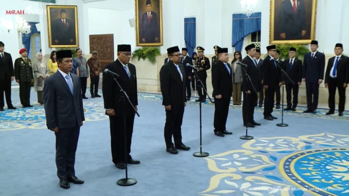 Perkuat Jajaran Pemerintah, Presiden Prabowo Lantik Menteri Hingga Kepala Badan Karantina