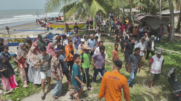 Dua Nelayan yang Hilang Kontak di Perairan Tiku Agam Berhasil Ditemukan