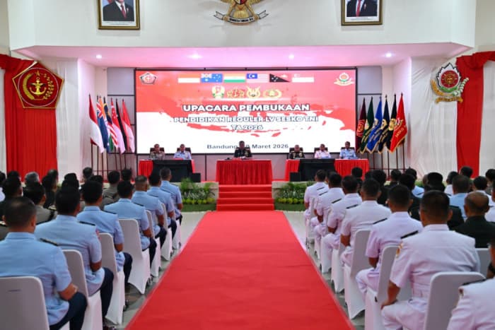 Wapang TNI Buka Dikreg LV Sesko TNI 2026 di Bandung